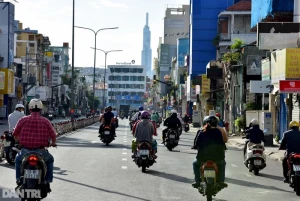 Lướt qua nhau mỗi ngày