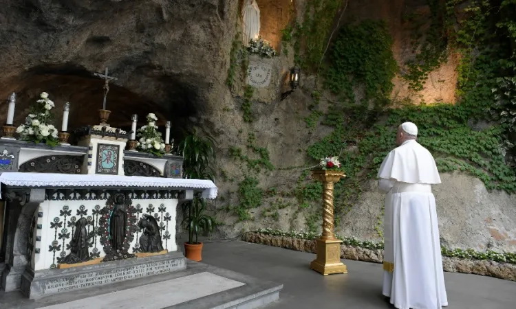 pope francis launch rosary marathon