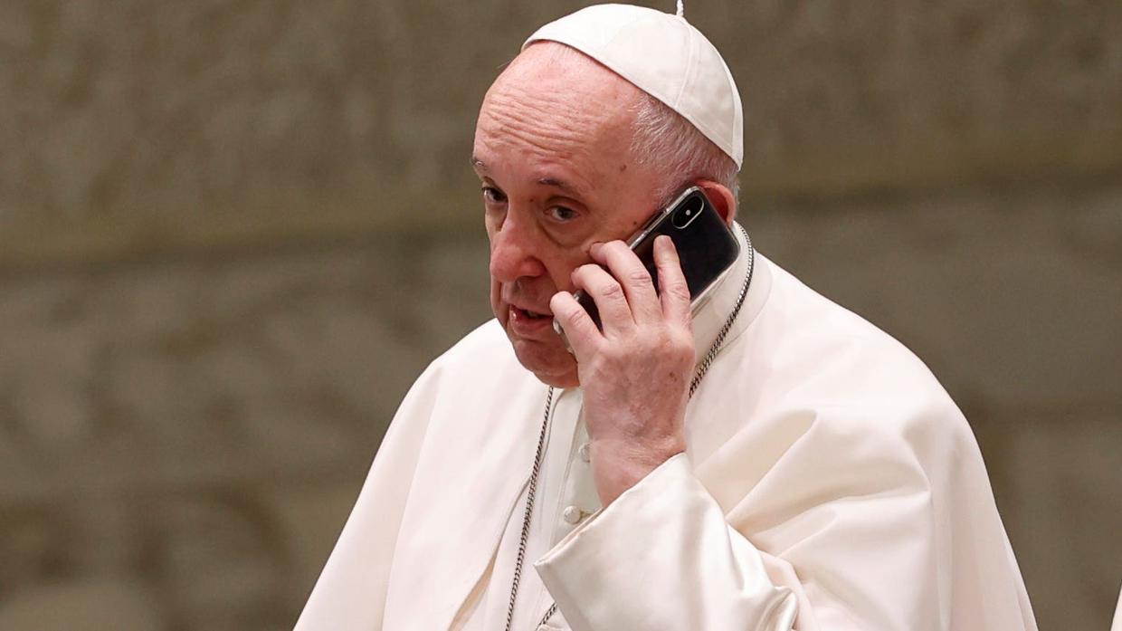 pope francis accept a call