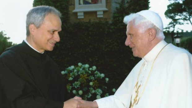 Robert Prevost x Benedict XVI