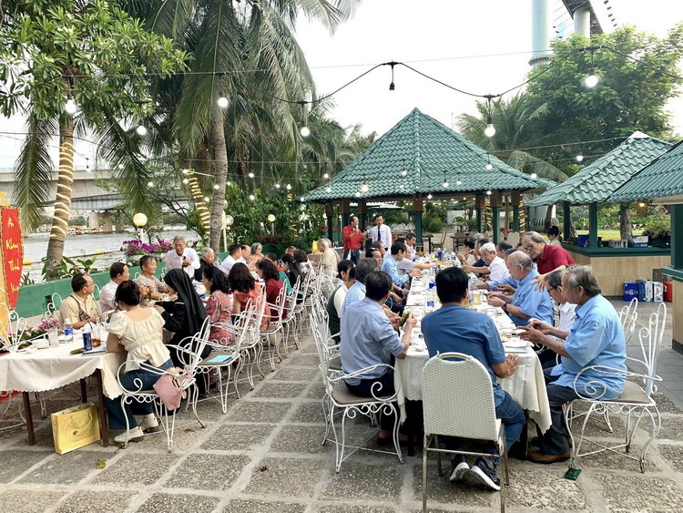 tan nien binh ngo phia nam 10